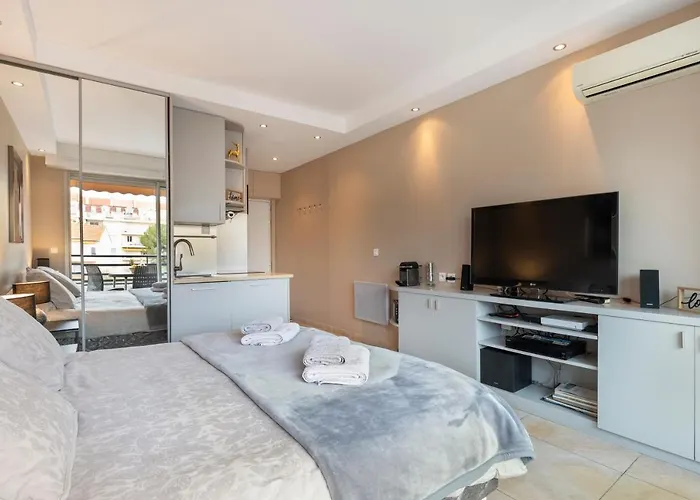 Apartment Palais Rouaze